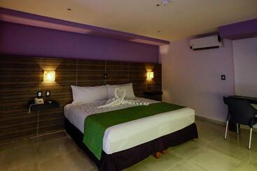 هتل Kavia Cancun