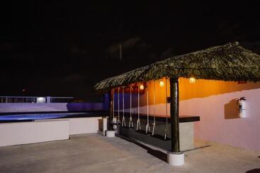 هتل Kavia Cancun