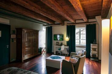 هتل Le B. Suites, Chambres & Restaurant