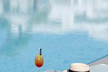 هتل Lixus Beach Resort   All In