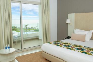 هتل Lixus Beach Resort   All In