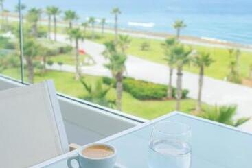 هتل Lixus Beach Resort   All In