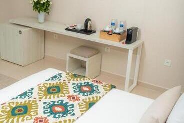 هتل Lixus Beach Resort   All In