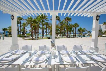 هتل Lixus Beach Resort   All In