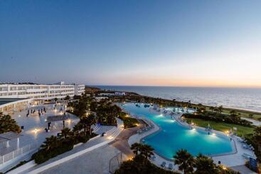 هتل Lixus Beach Resort   All In