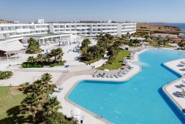 هتل Lixus Beach Resort   All In