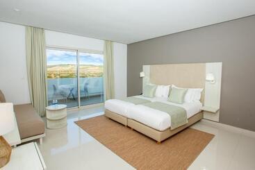 هتل Lixus Beach Resort   All In