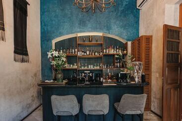 Ya Ax Hotel Boutique