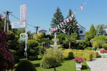 Steinhaus Bed & Breakfast