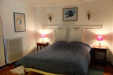 تختخواب و صبحانه Chambres D Hôtes De L Abbaye