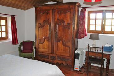 تختخواب و صبحانه Chambres D Hôtes De L Abbaye