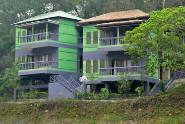 Foys Lake Resort