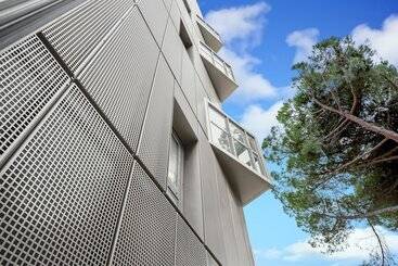 هتل All Suites Bordeaux Centre Marne   Gare Saint Jean