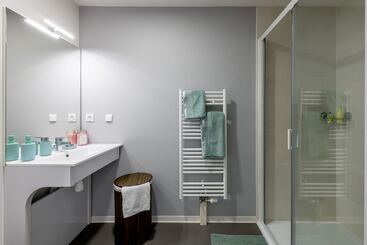 هتل All Suites Bordeaux Centre Marne Gare Saint Jean