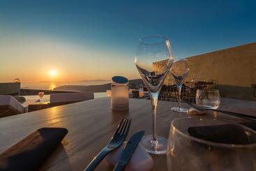 هتل Andronis Concept Wellness Resort