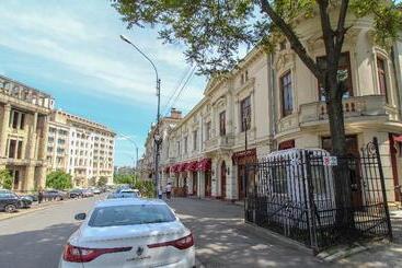 Avenue Parliament Old Town   Avenue Hotels