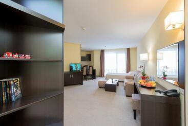 هتل Bellevue Ski & Relax   Half Board