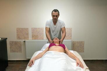 هتل Bellevue Ski & Relax   Half Board