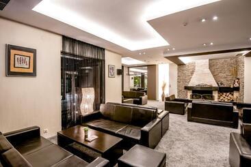 هتل Bellevue Ski & Relax   Half Board