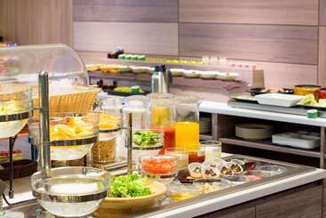 هتل Best Western Sapporo Odori Koen
