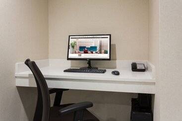 هتل Candlewood Suites Miami Intl Airport   36th St, An Ihg