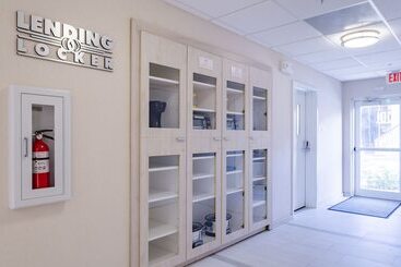 هتل Candlewood Suites Miami Intl Airport   36th St, An Ihg