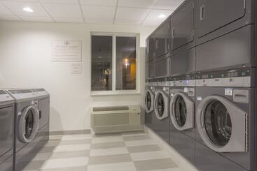 هتل Candlewood Suites Miami Intl Airport   36th St, An Ihg