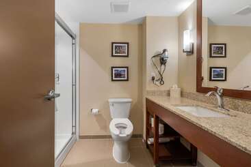 هتل Comfort Suites Denver Near Anschutz Medical Campus