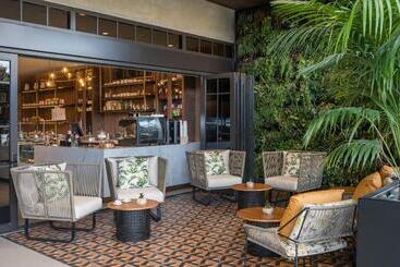 هتل Element Fort Lauderdale Downtown