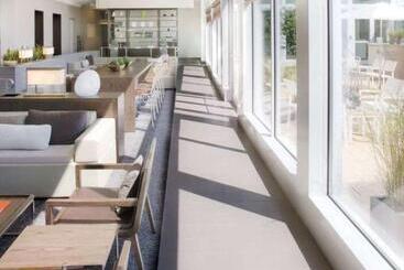 هتل Element Fort Lauderdale Downtown