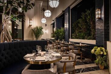 هتل Element Fort Lauderdale Downtown