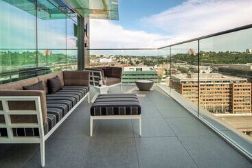 هتل Embassy Suites By Hilton Seattle Downtown Pioneer Square