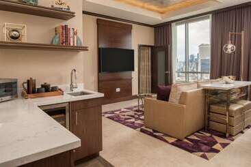 هتل Embassy Suites By Hilton Seattle Downtown Pioneer Square