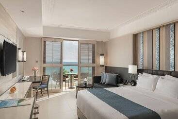 هتل Henann Palm Beach Resort