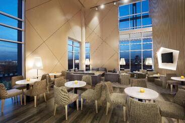 هتل Hilton Garden Inn Al Khobar