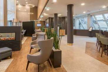 هتل Hilton Garden Inn Frankfurt City Centre