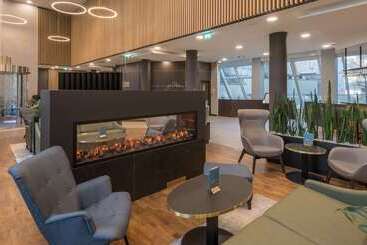 هتل Hilton Garden Inn Frankfurt City Centre