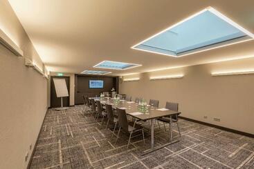 هتل Hilton Garden Inn Frankfurt City Centre