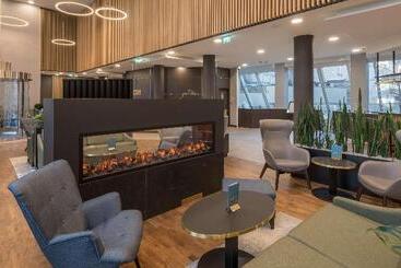 هتل Hilton Garden Inn Frankfurt City Centre