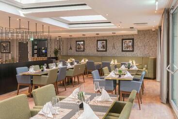 هتل Hilton Garden Inn Frankfurt City Centre