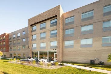 هتل Holiday Inn Express & Suites   Kalamazoo West, An Ihg