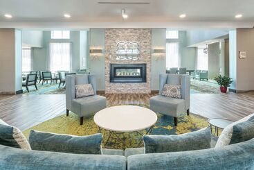 هتل Homewood Suites By Hilton Ottawa Airport