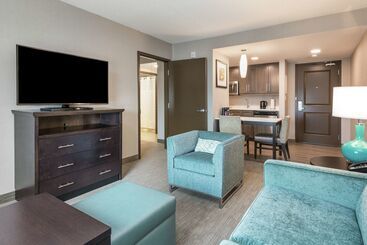 هتل Homewood Suites By Hilton Ottawa Airport