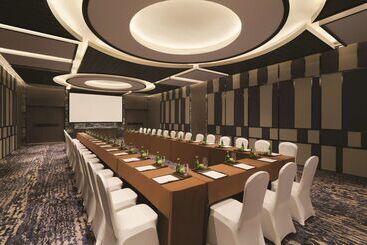 هتل Hyatt House Yinchuan Yuecaicheng
