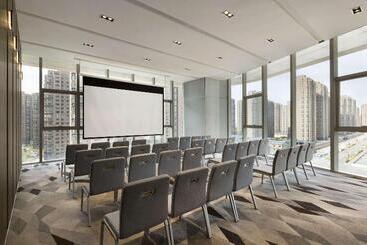 هتل Hyatt House Yinchuan Yuecaicheng