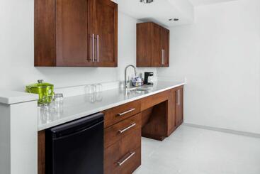 هتل Hyatt Place Athens/downtown