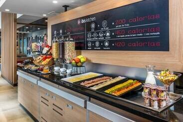 هتل Ibis Iquique