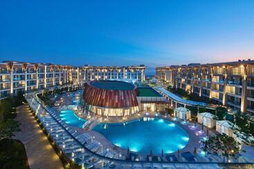 هتل Marriott Jeju Shinhwa World