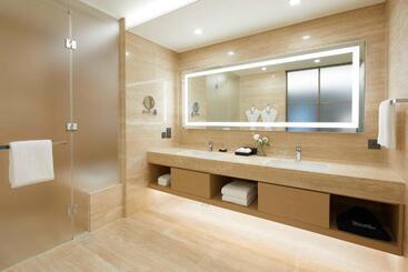 هتل Marriott Jeju Shinhwa World