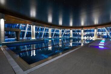 هتل Marriott Jeju Shinhwa World